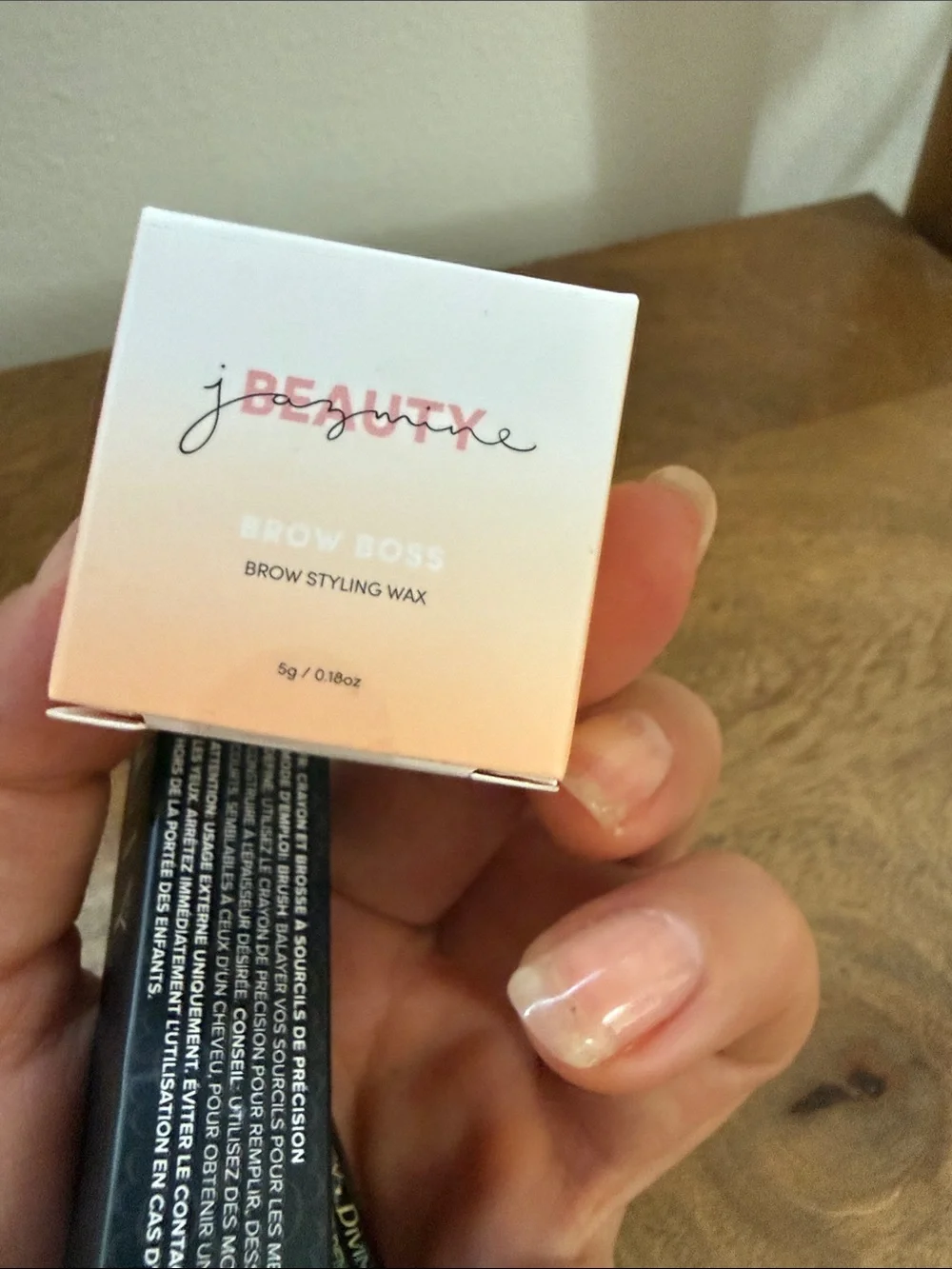 MoBEAUTY and Jazmine beauty Define Brow Styling Set in Blonde